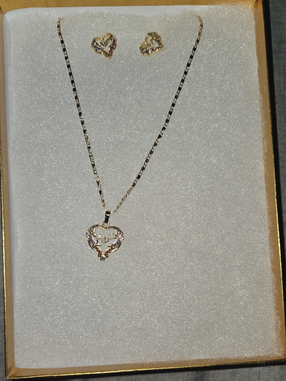 Gold Heart 'Mom' Pendant Necklace and Stud Earring Set